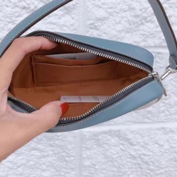 NEW Coach Jamie Wristlet In Signature Canvas With Varsity Motif - Picture 4 of 14